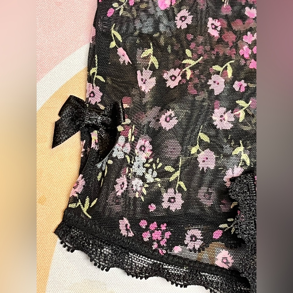 Savage X Fenty Floral Mesh Lingerie Set – Top 3X / Bottom 2X - Picture 10 of 12